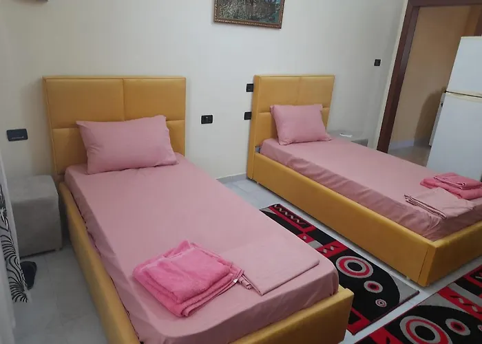 Veri\'S House